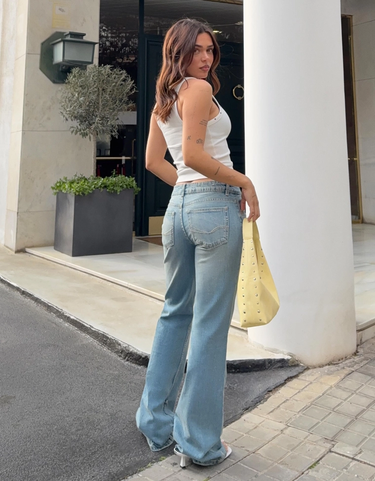 Расклешенные джинсы с низкой посадкой