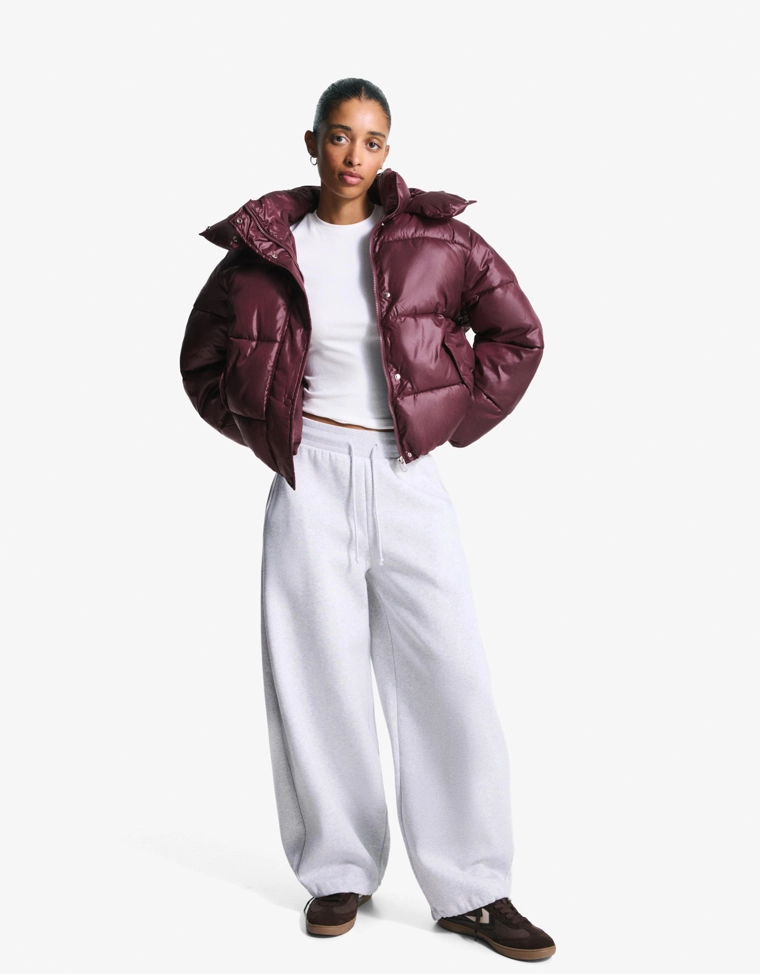 Пуховая водоотталкивающая и теплоизоляционная куртка