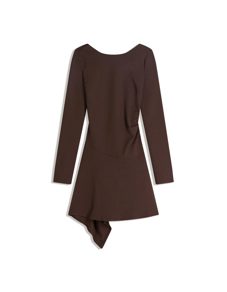 Мини-платье с длинными рукавами и асимметричным подолом