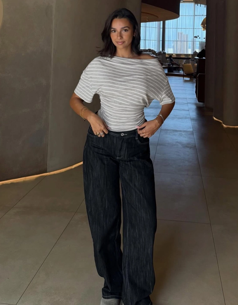 Футболка асимметричного кроя с короткими рукавами