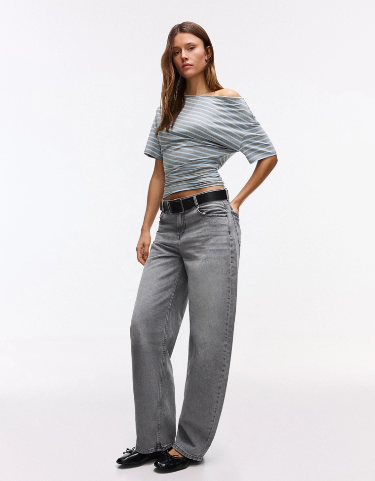 Футболка асимметричного кроя с короткими рукавами