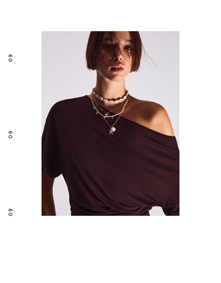 Футболка асимметричного кроя с короткими рукавами