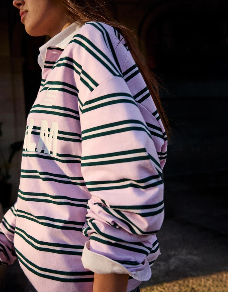 Футболка с воротником поло, длинными рукавами и принтом