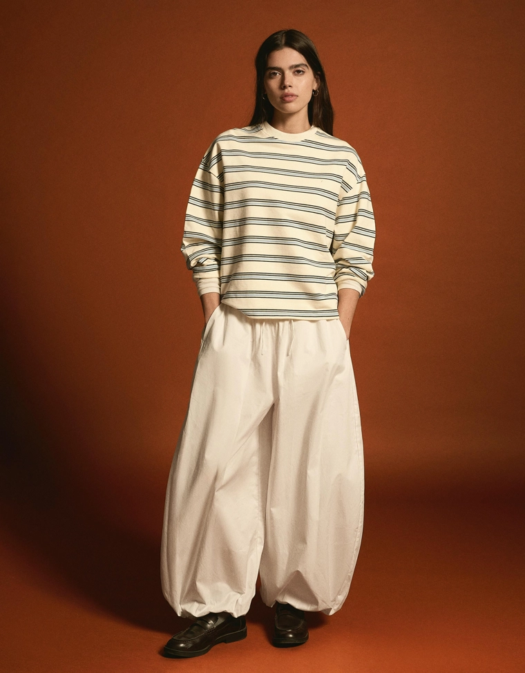 Свитер в полоску с круглым вырезом