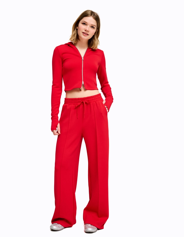 Худи из мягкого модала с молнией и капюшоном