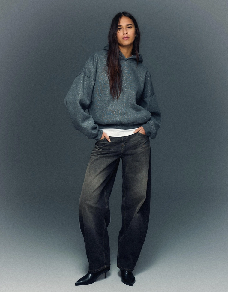 Худи с капюшоном и блестками