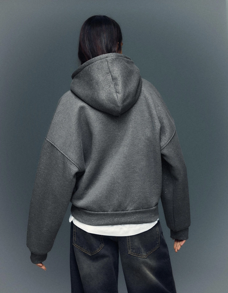 Худи с капюшоном и блестками