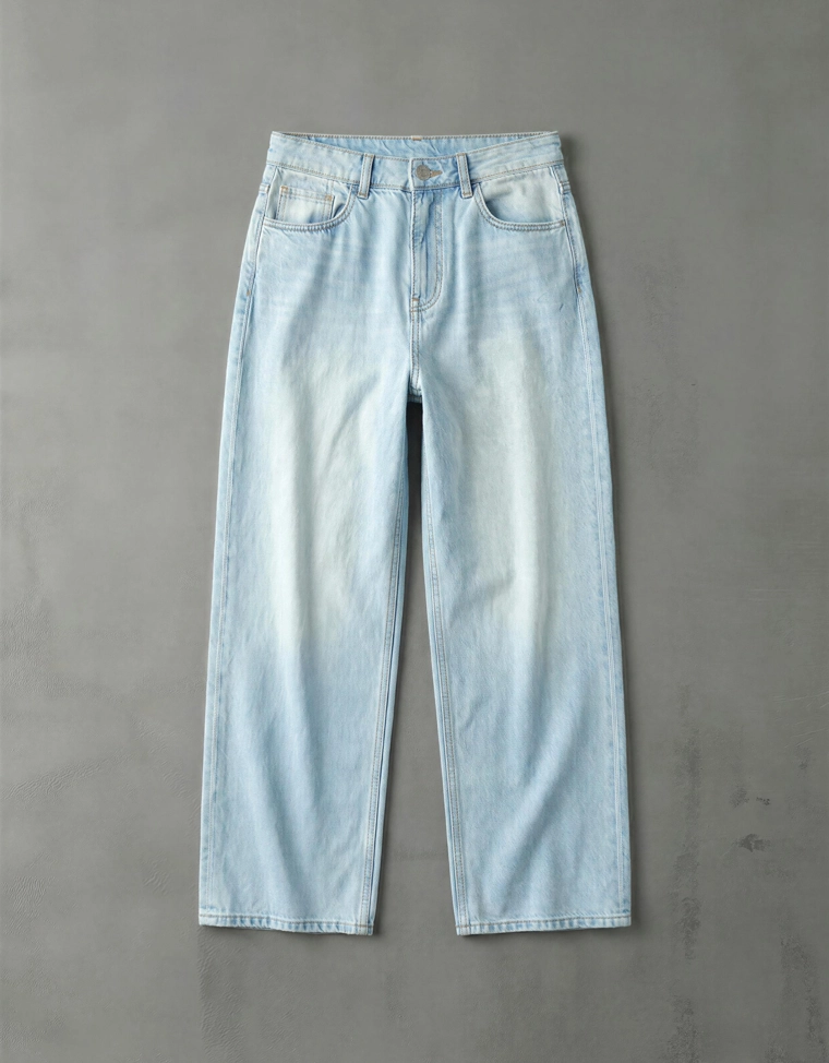 Джинсы прямого кроя с широкими штанинами и высокой посадкой