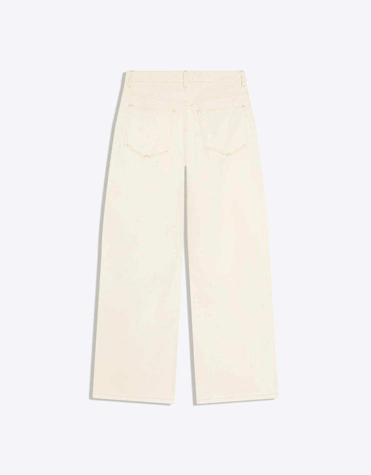 Джинсы-бойфренды с низкой посадкой