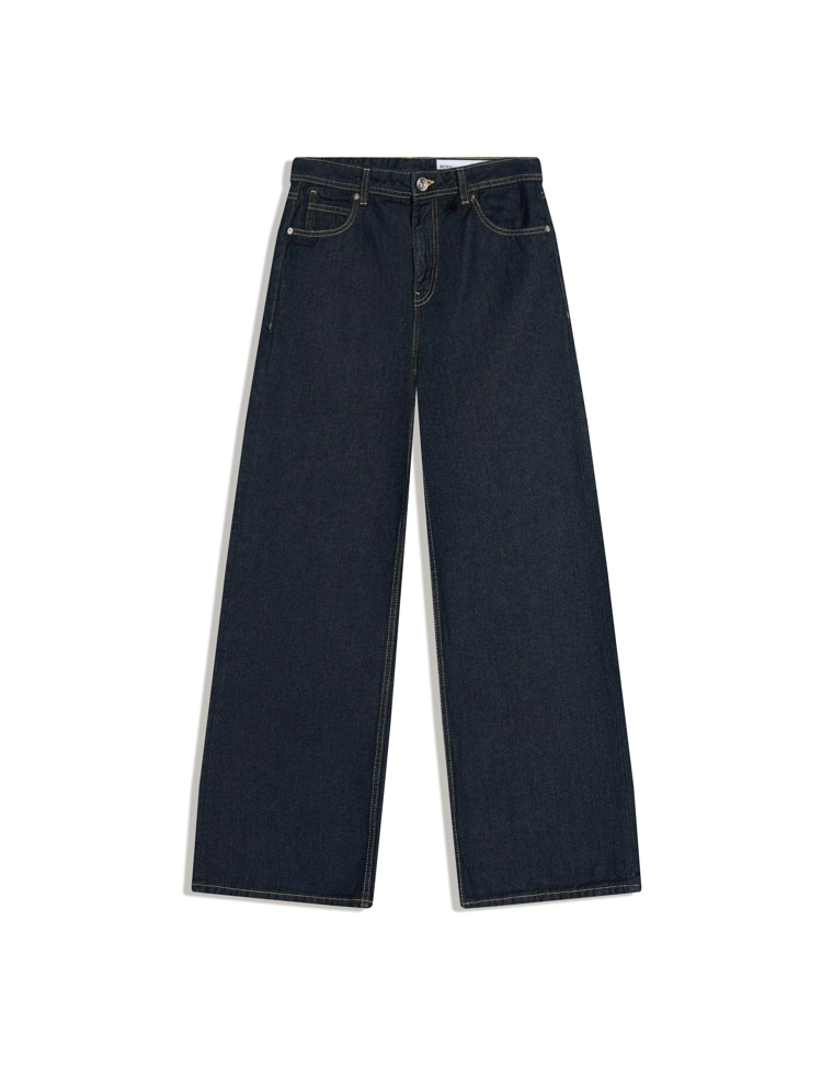 Джинсы свободного кроя со средней посадкой