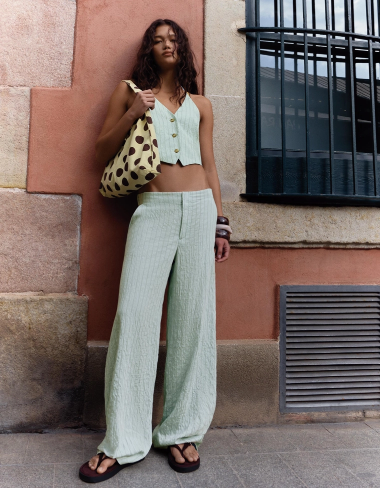 Брюки из струящейся ткани в полоску