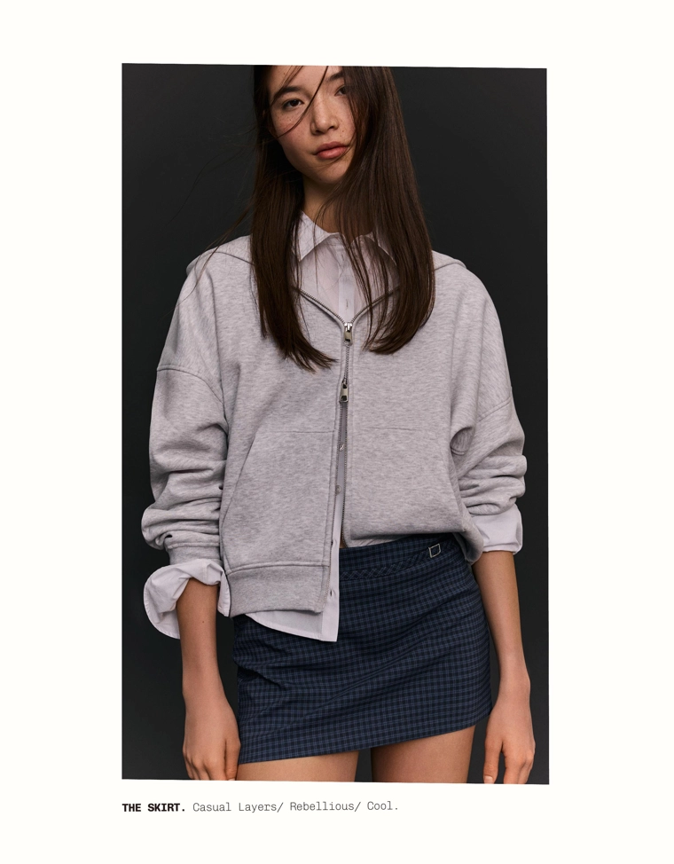 Мини-юбка-шорты с пряжкой