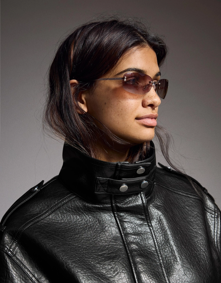 Куртка из искусственной кожи с воротником-трубой