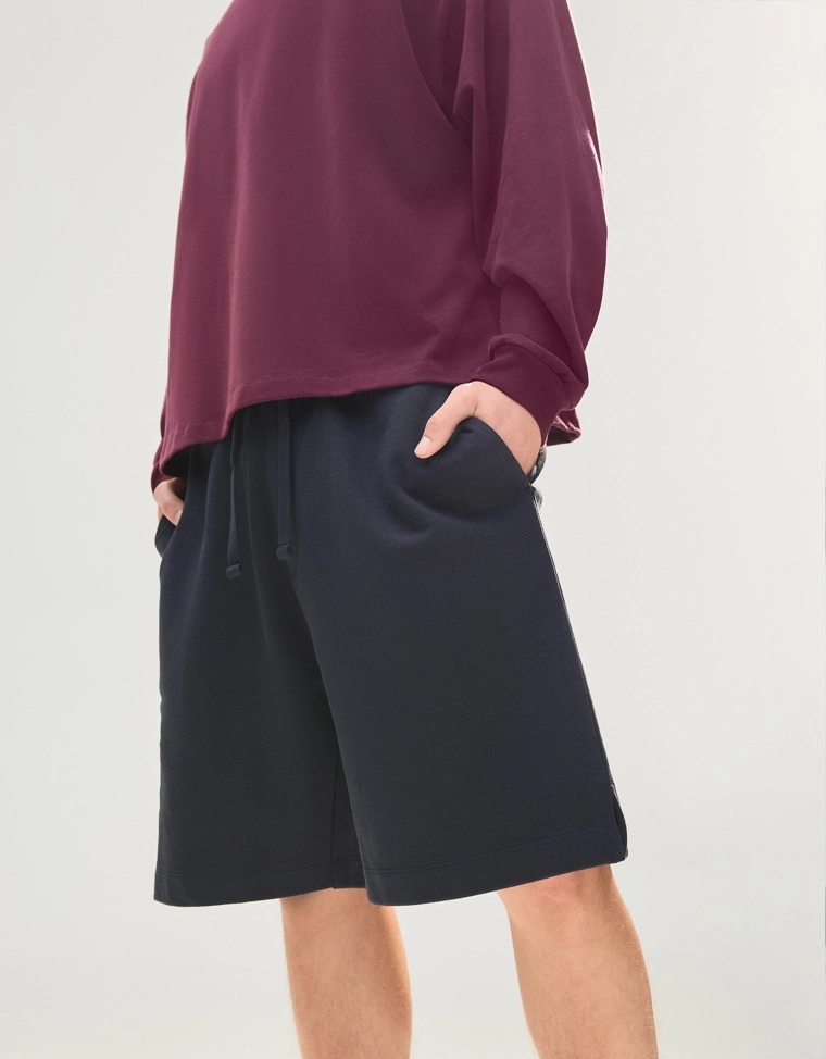 Базовые шорты-бермуды из мягкой ткани