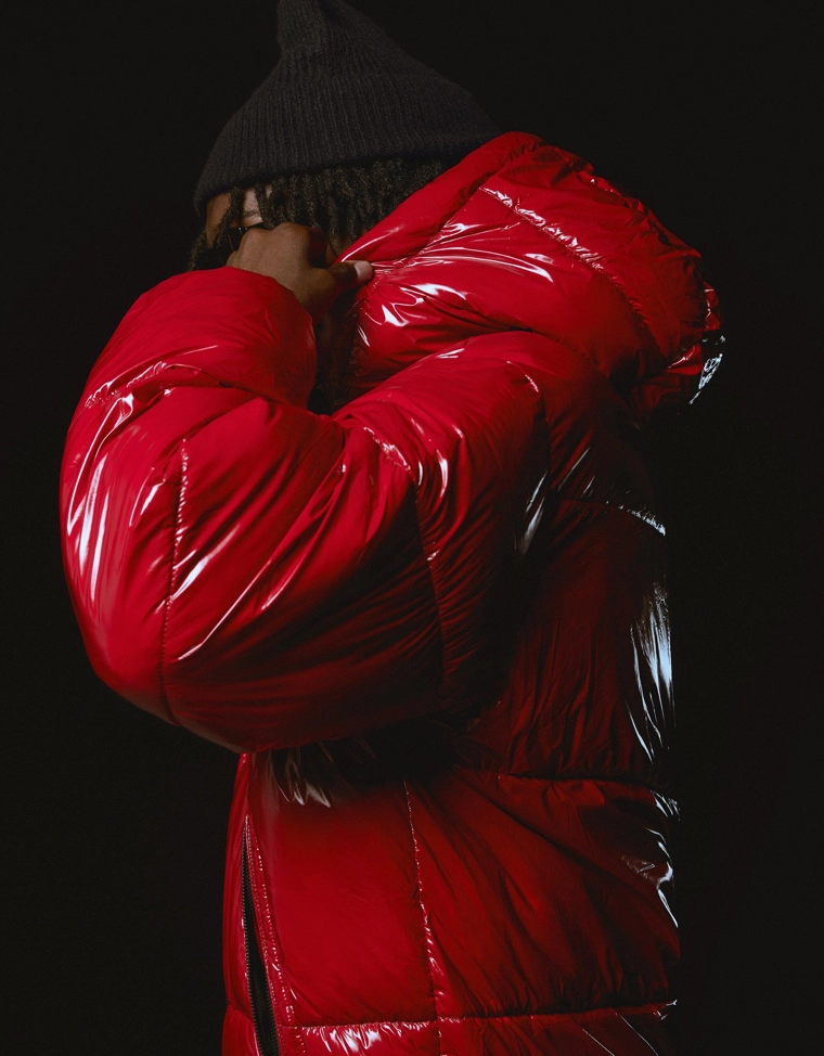 Пуховик с капюшоном