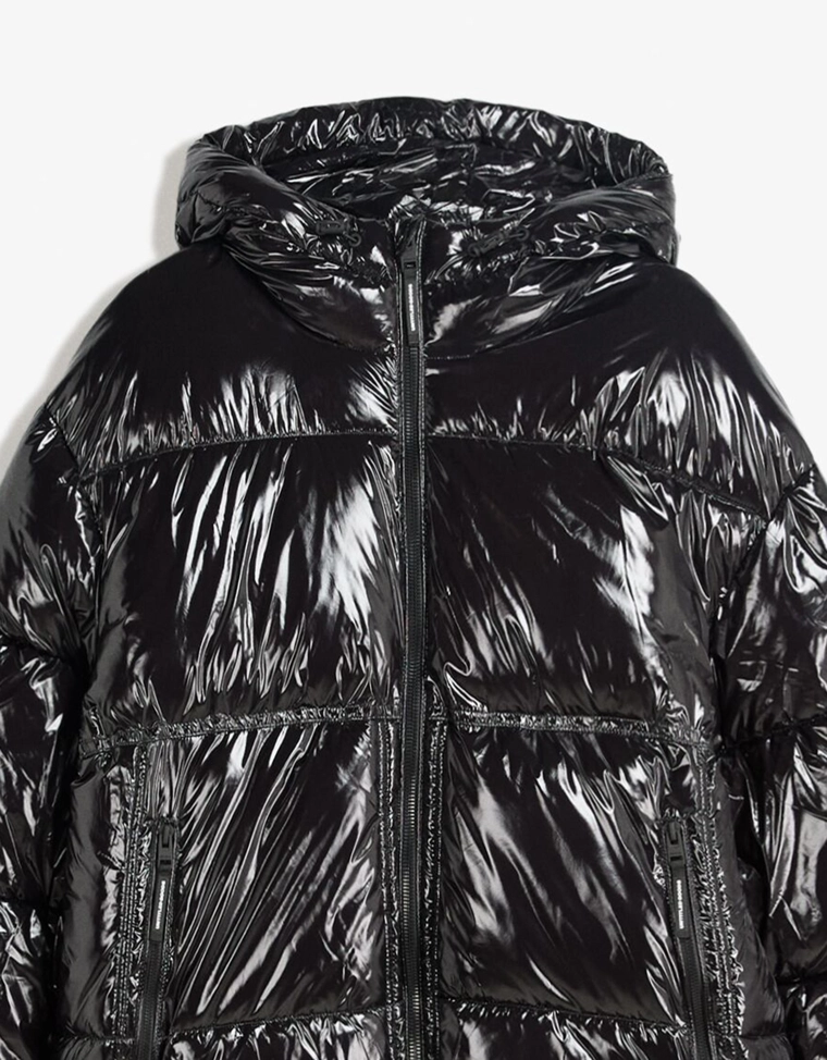 Пуховик с капюшоном