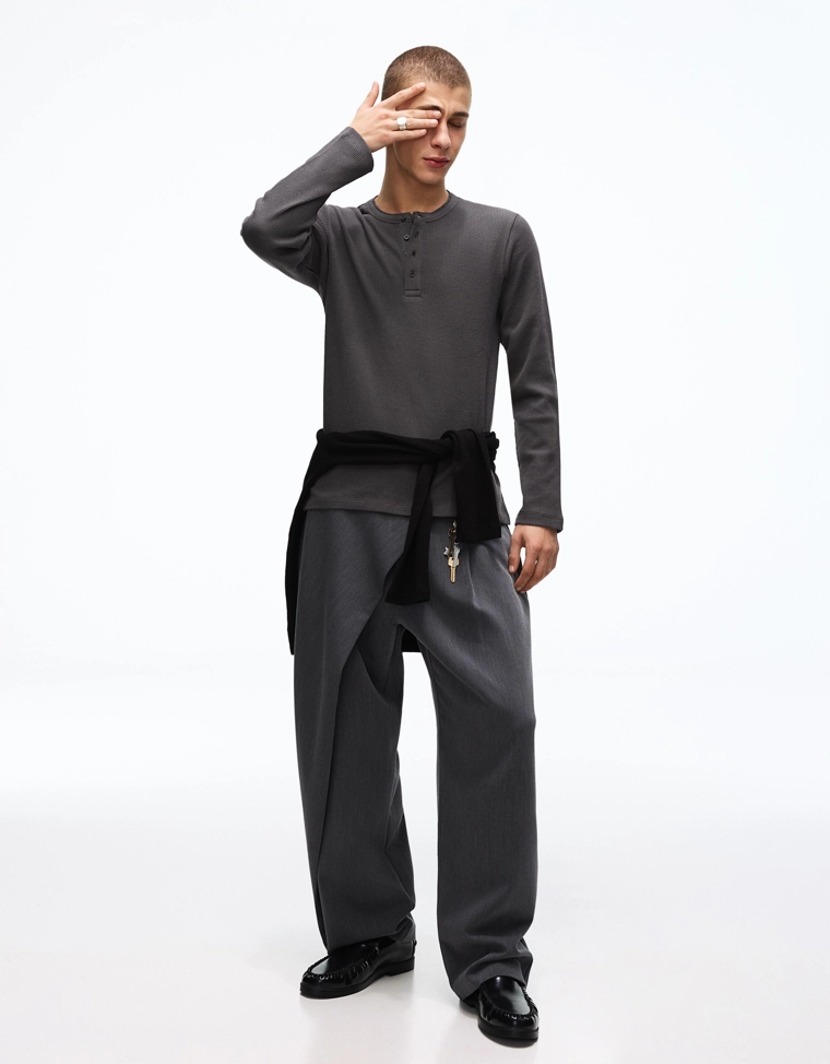 Футболка хенли с длинными зауженными рукавами