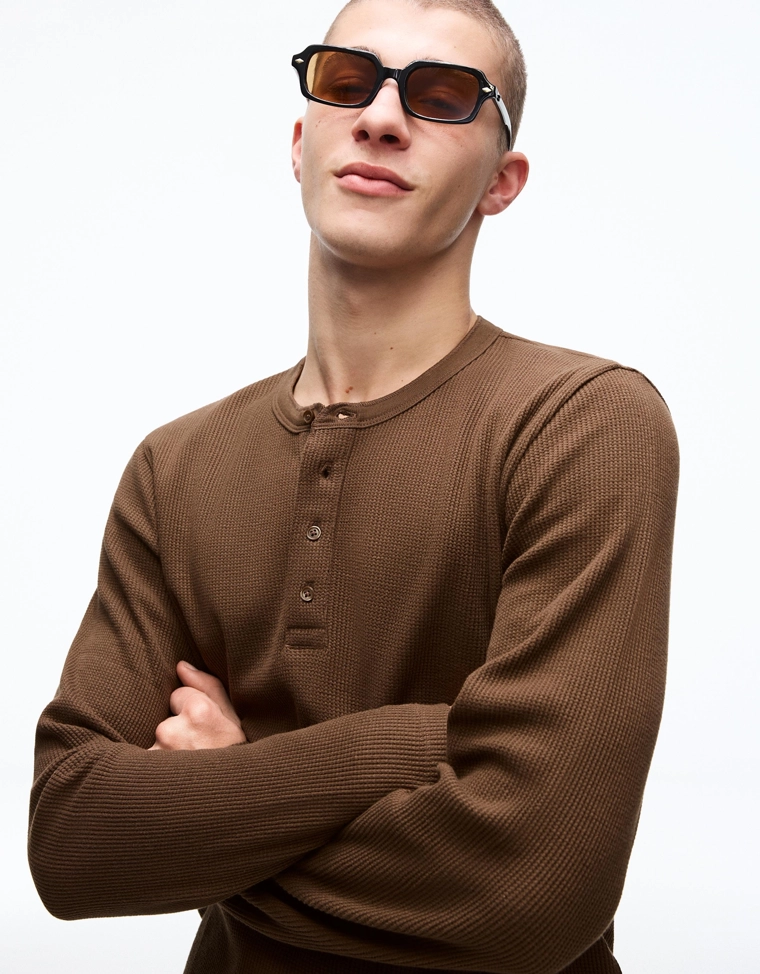 Футболка хенли с длинными зауженными рукавами