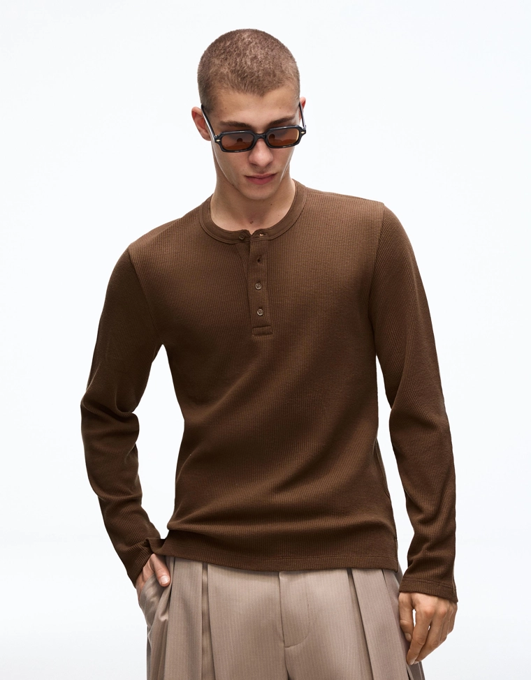 Футболка хенли с длинными зауженными рукавами