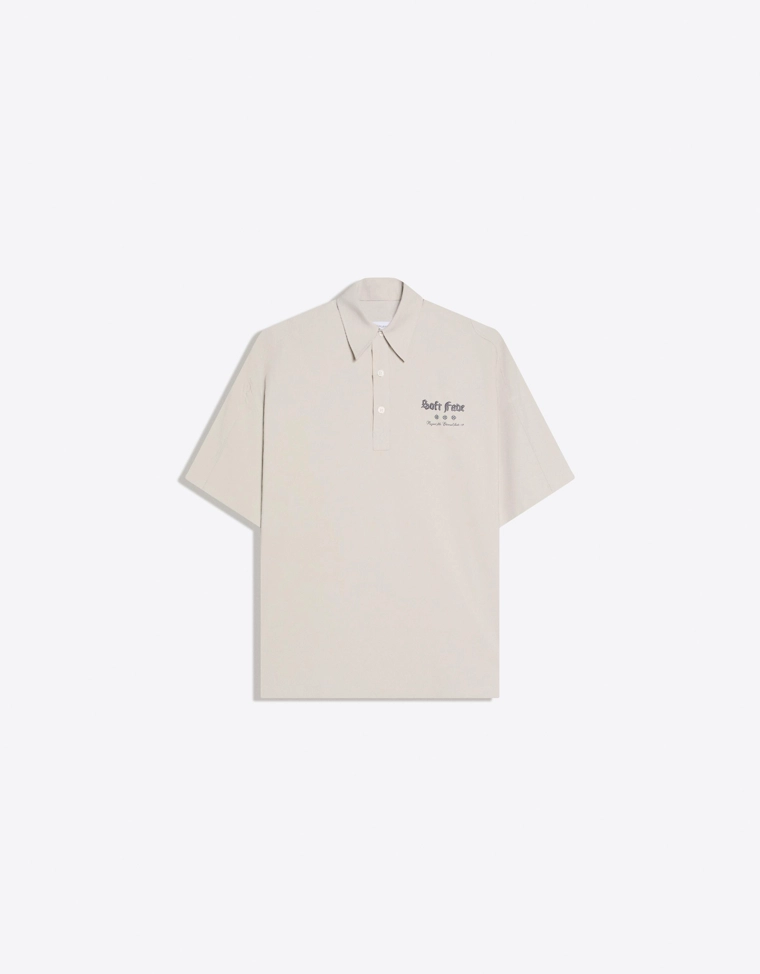 Поло с короткими рукавами и вышивкой