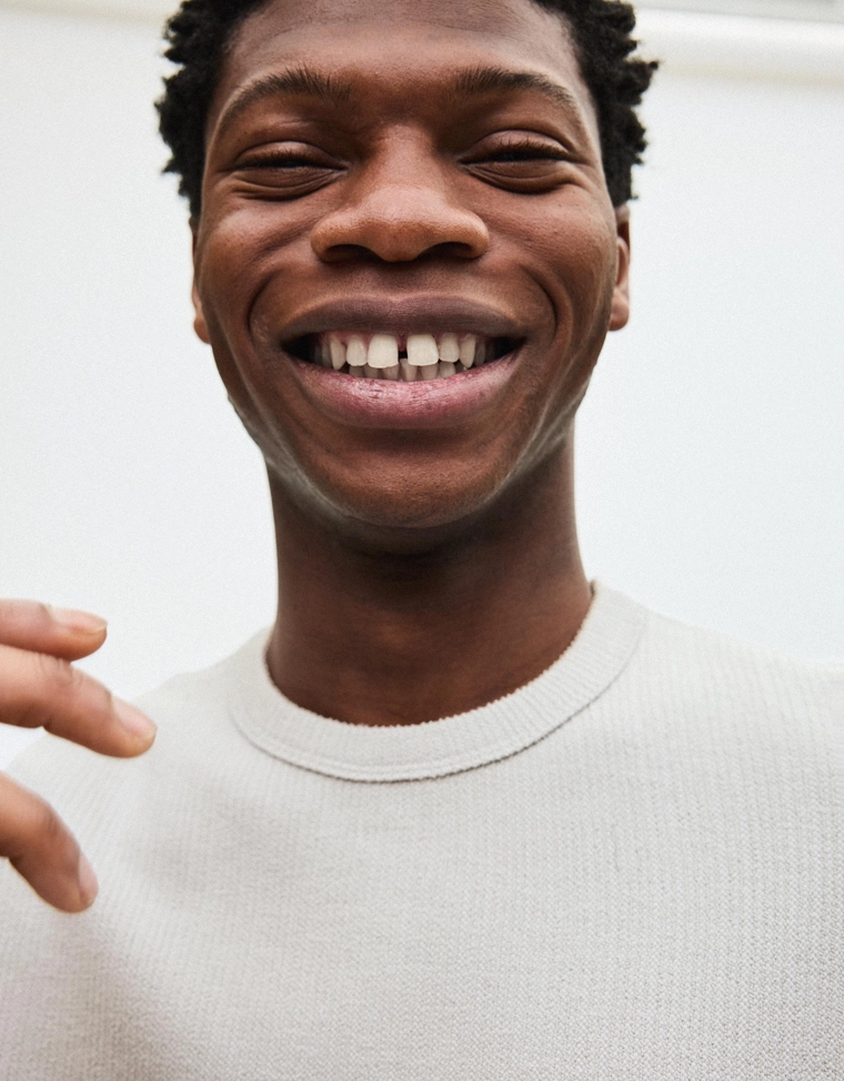 Вязаная футболка