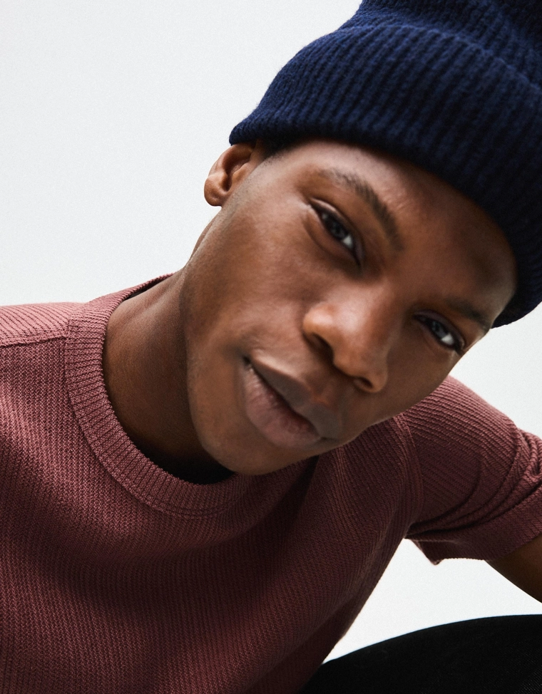 Вязаная футболка