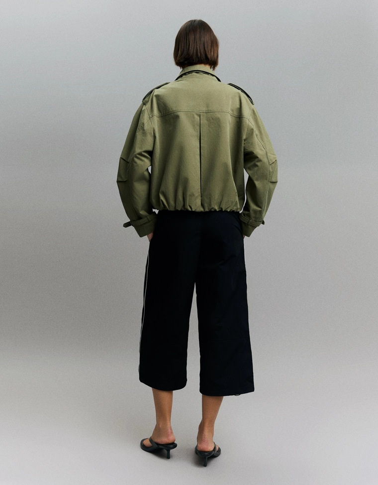 Высокотехнологичные брюки капри с фиксаторами