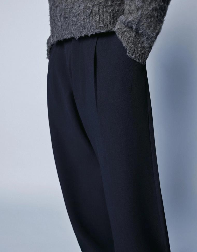 Брюки очень свободного кроя