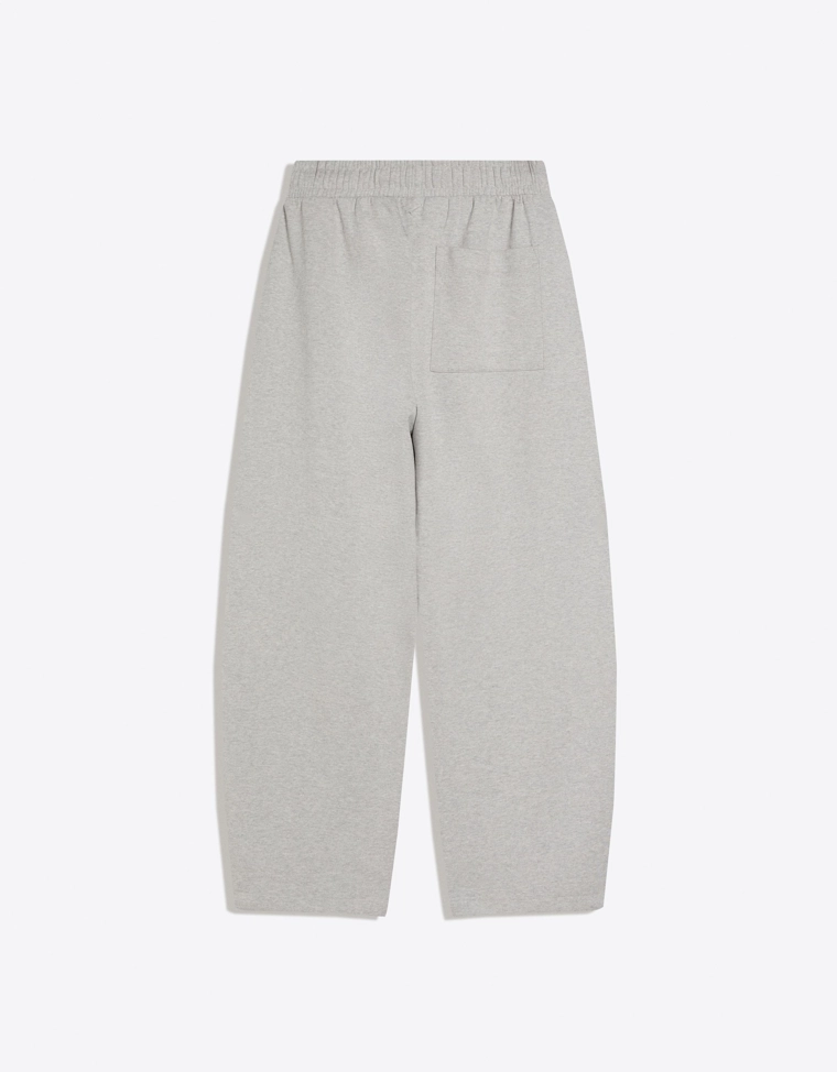 Джинсы-бананы