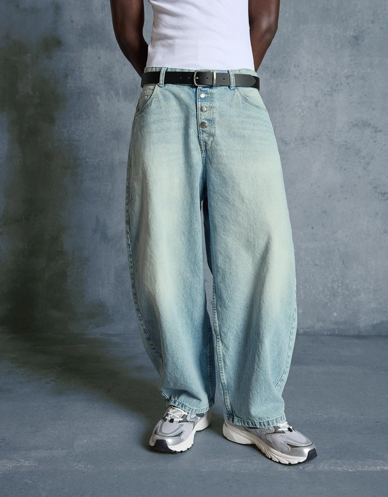 Джинсы-бананы