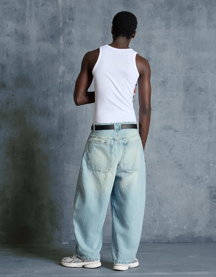 Джинсы-бананы