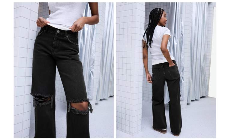 Джинсы с широкими штанинами, высокой посадкой и разрезами