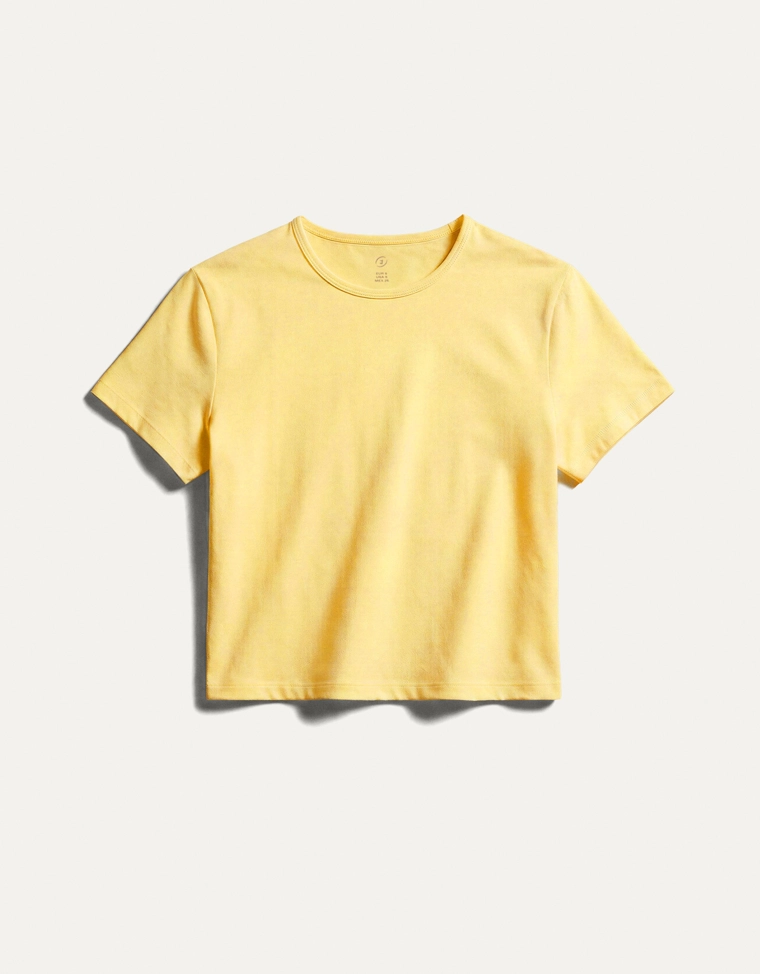 Футболка из быстросохнущей и дышащей ткани