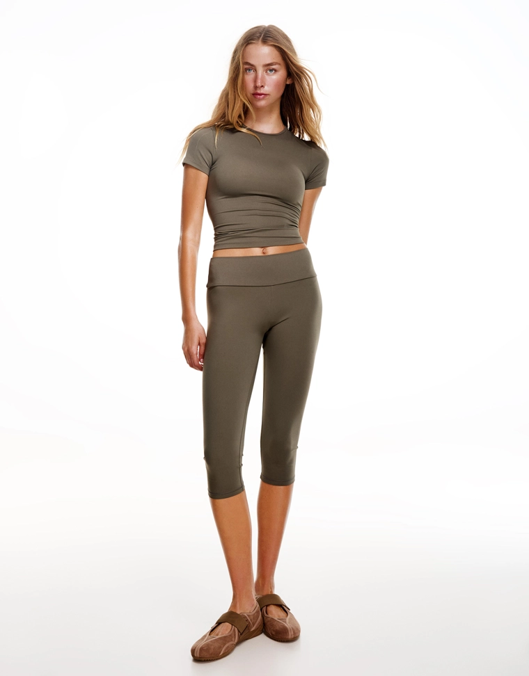 Футболка из быстросохнущей и дышащей ткани