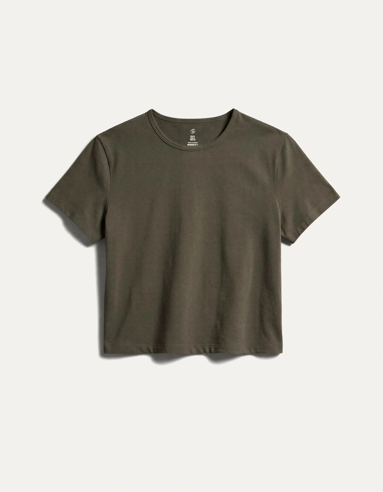 Футболка из быстросохнущей и дышащей ткани