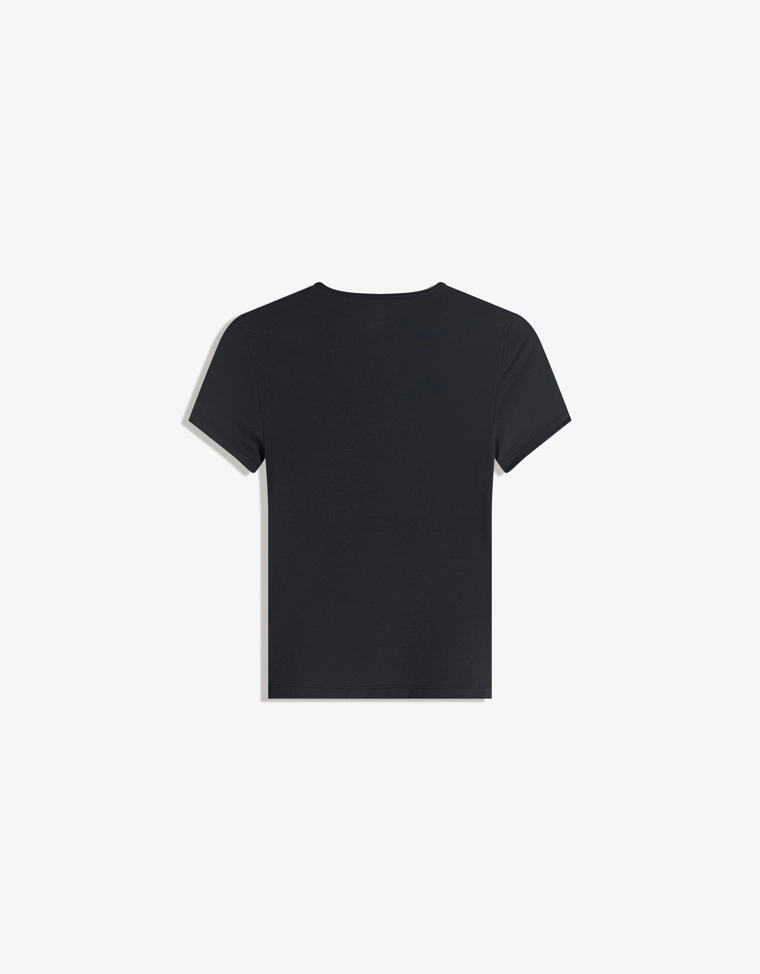 Футболка из быстросохнущей и дышащей ткани