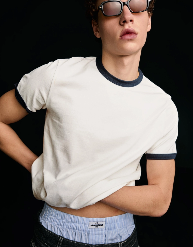 Футболка с контрастной отделкой в рубчик