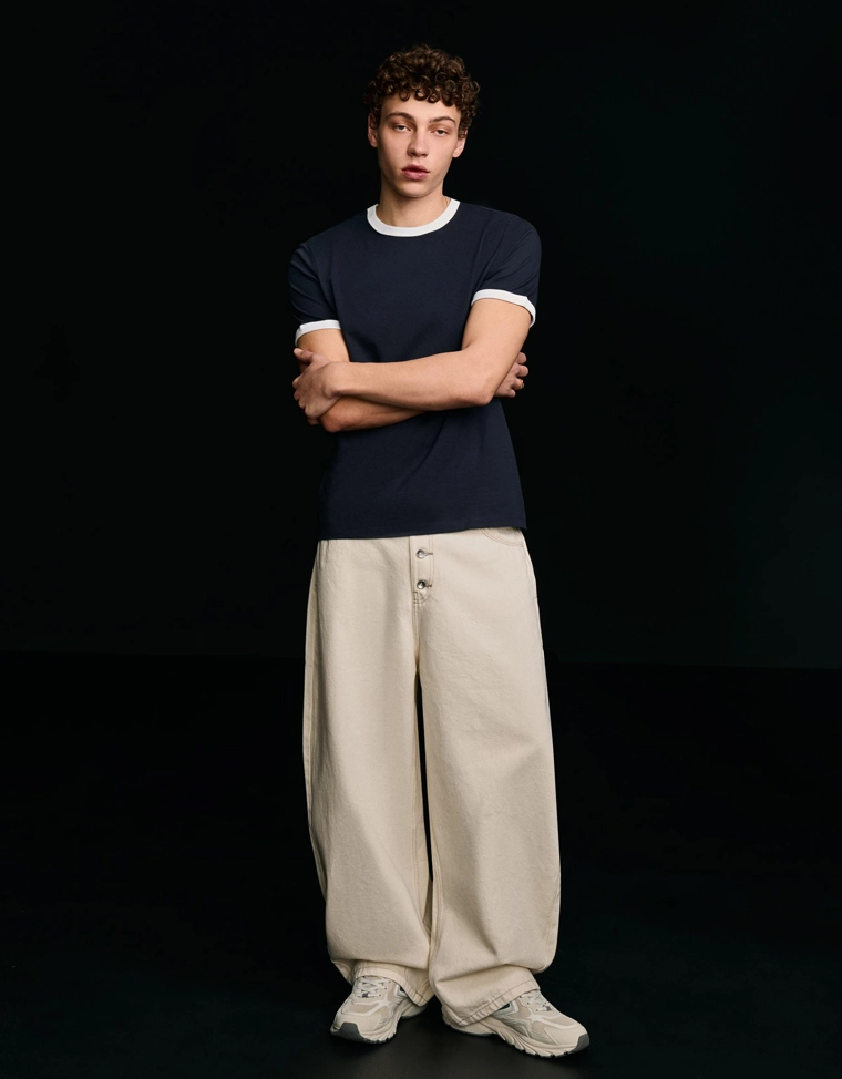 Футболка с контрастной отделкой в рубчик