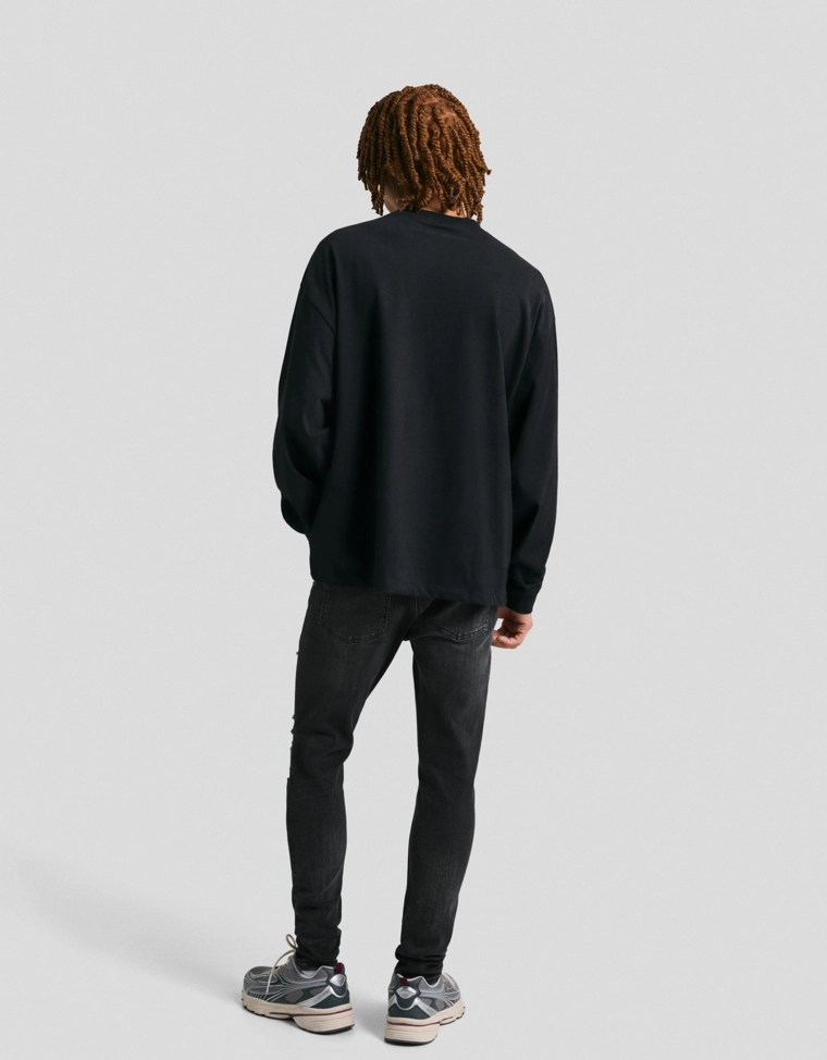 Джинсы суперскинни с разрезами