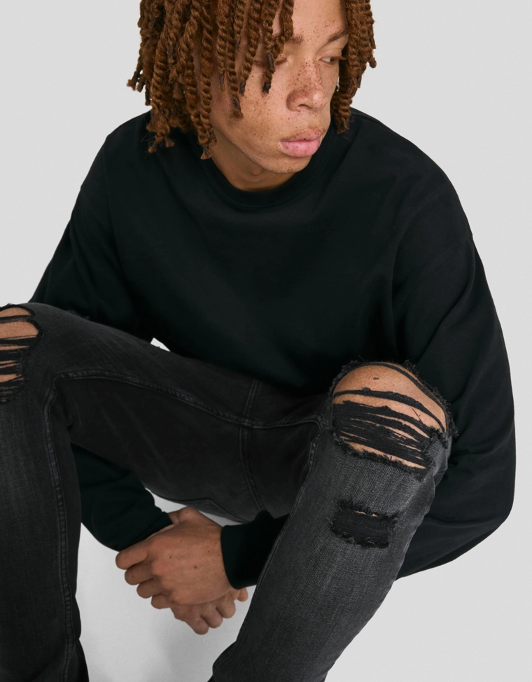 Джинсы суперскинни с разрезами