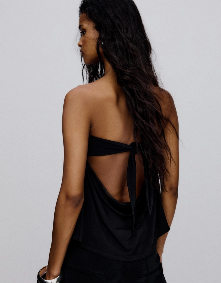 Топ-бандо с открытой спиной