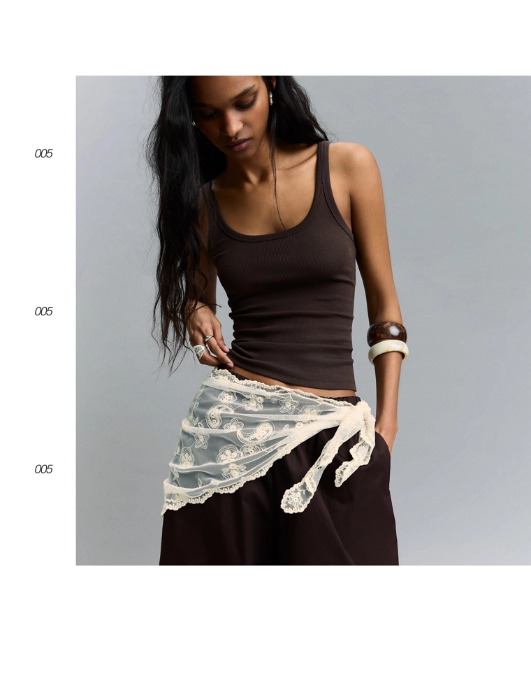 Платок-косынка с вышивкой