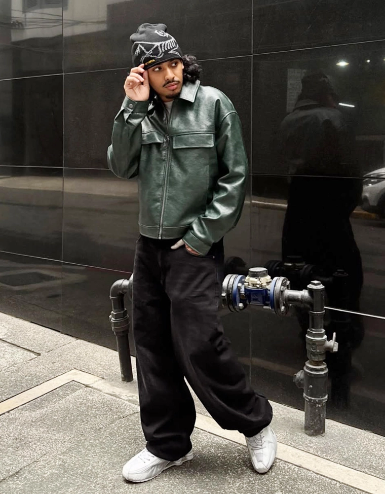 Джинсы barrel с вышивкой