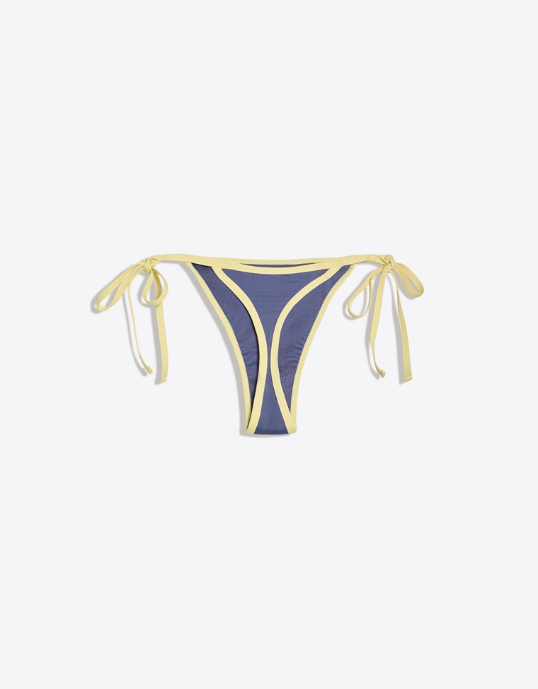 Плавки бикини танга с контрастными деталями