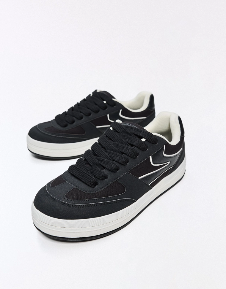 Объемные кроссовки