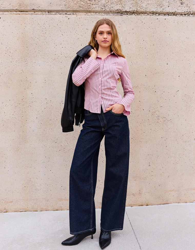 Рубашка облегающего кроя с расклешенными рукавами