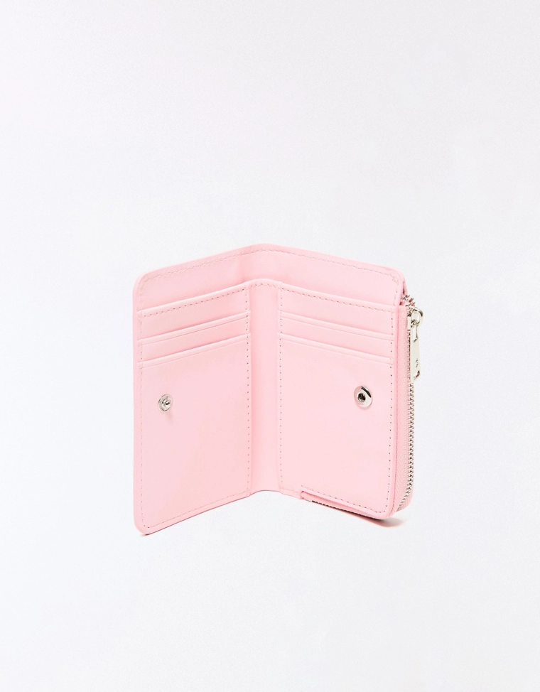 Кошелек из искусственной лакированной кожи с тиснением