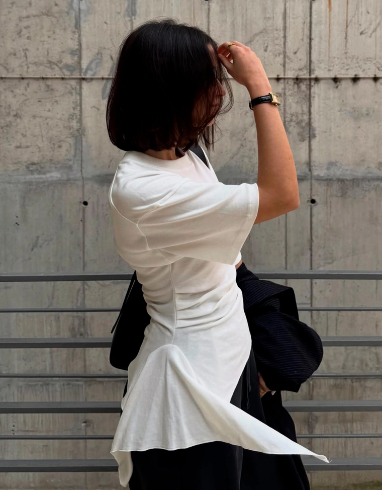 Футболка с короткими рукавами и сборками