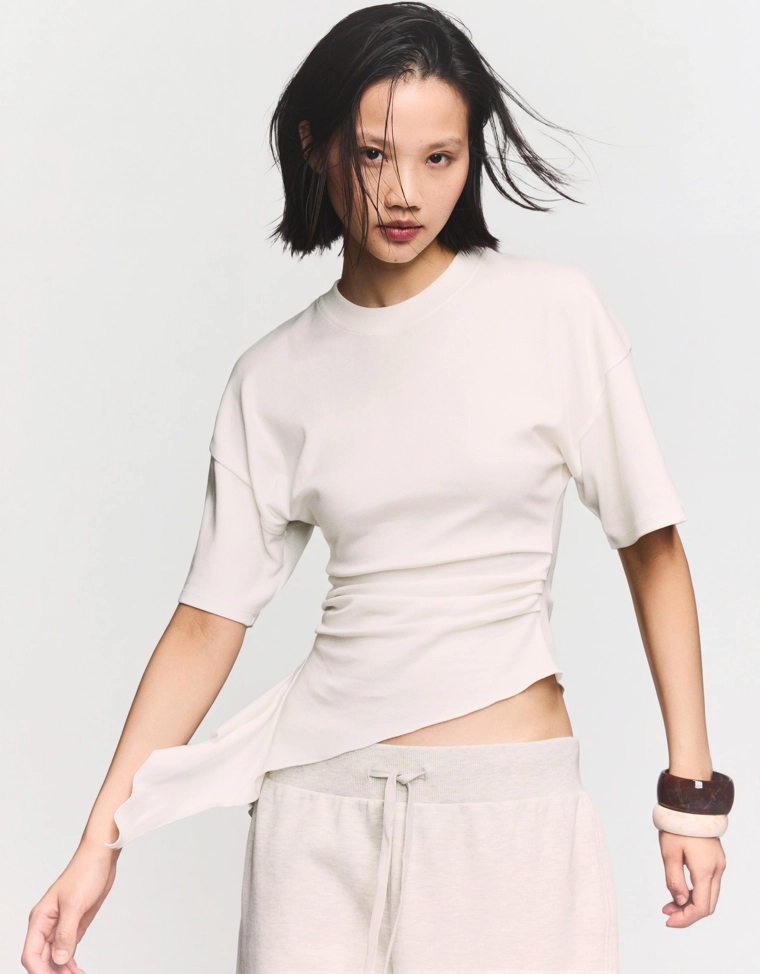 Футболка с короткими рукавами и сборками