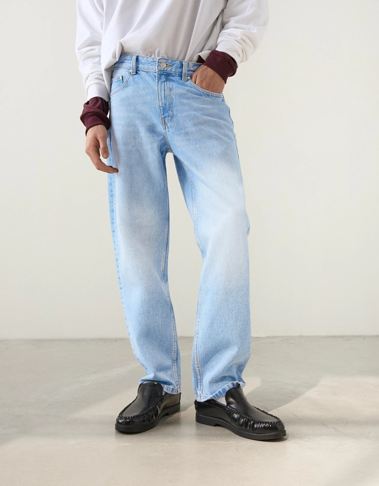 Джинсы прямого кроя